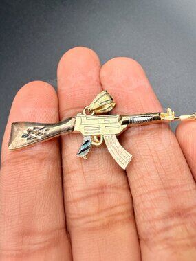 14K Tri Color Gold Rifle Gun Pendant